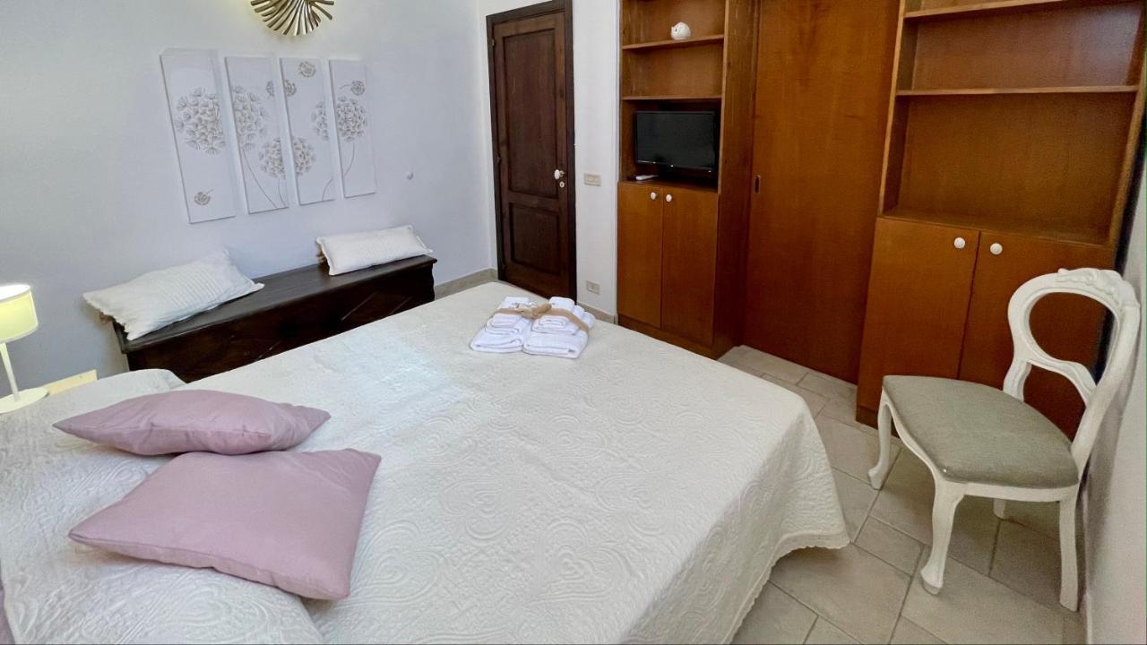 Dimora Bellini Apartment And Rooms Castellana Grotte Kültér fotó