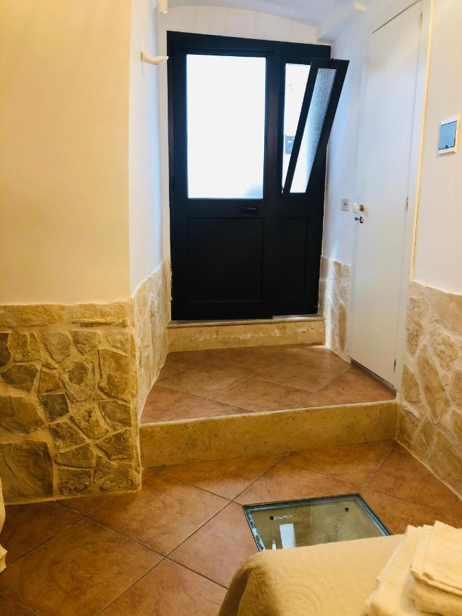 Dimora Bellini Apartment And Rooms Castellana Grotte Kültér fotó
